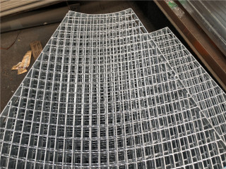 扇形鋼格板的制造方式 扇形鋼格板的制造方式